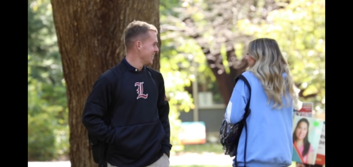 모르는 사람한테 냅다 손키스 날려보기 | 인스티즈