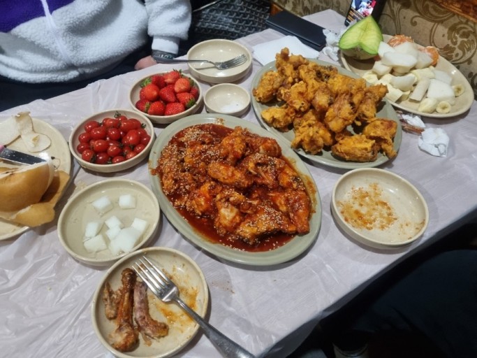 치킨 사면 과일 주는 청주 치킨집 | 인스티즈