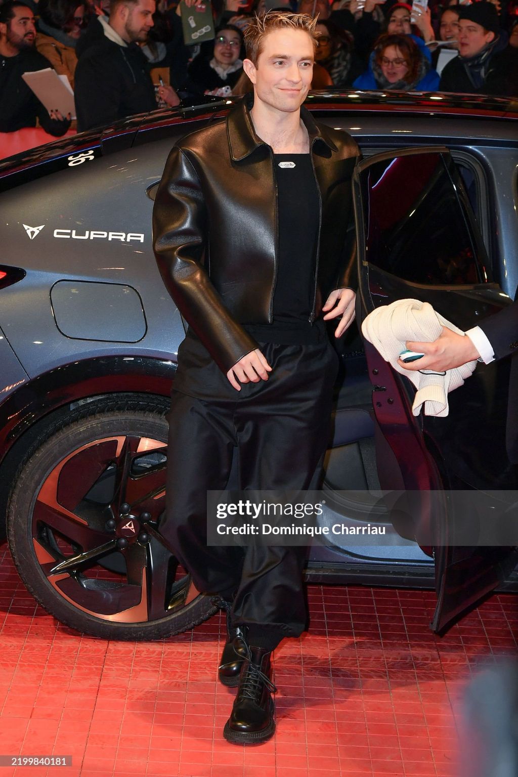 오늘자 베를린 영화제 로버트 패틴슨 | 인스티즈