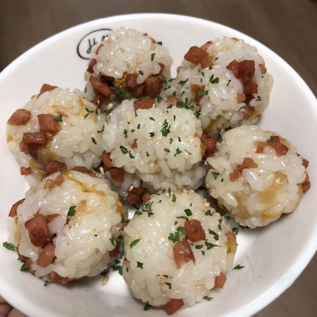 단 5분만에! 만드는 초 간 단 묵은지스팸볶음밥🧑��‍🍳 주먹밥응용 가능한! | 인스티즈