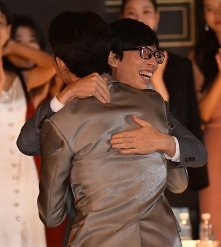 행복 맥스치 찍었다는 유재석 최근.....jpg | 인스티즈