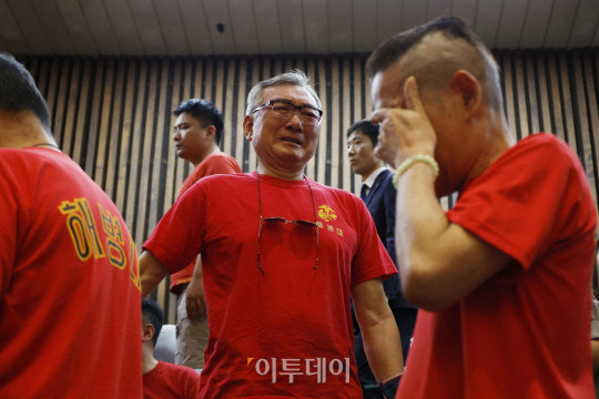 이재명 마지막 여의도 유세에서 눈에 띄는 🔴빨간색🔴의 정체 | 인스티즈