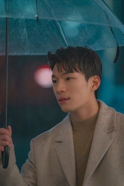 오징어 게임 경찰 황준호역 위하준 출연작 | 인스티즈