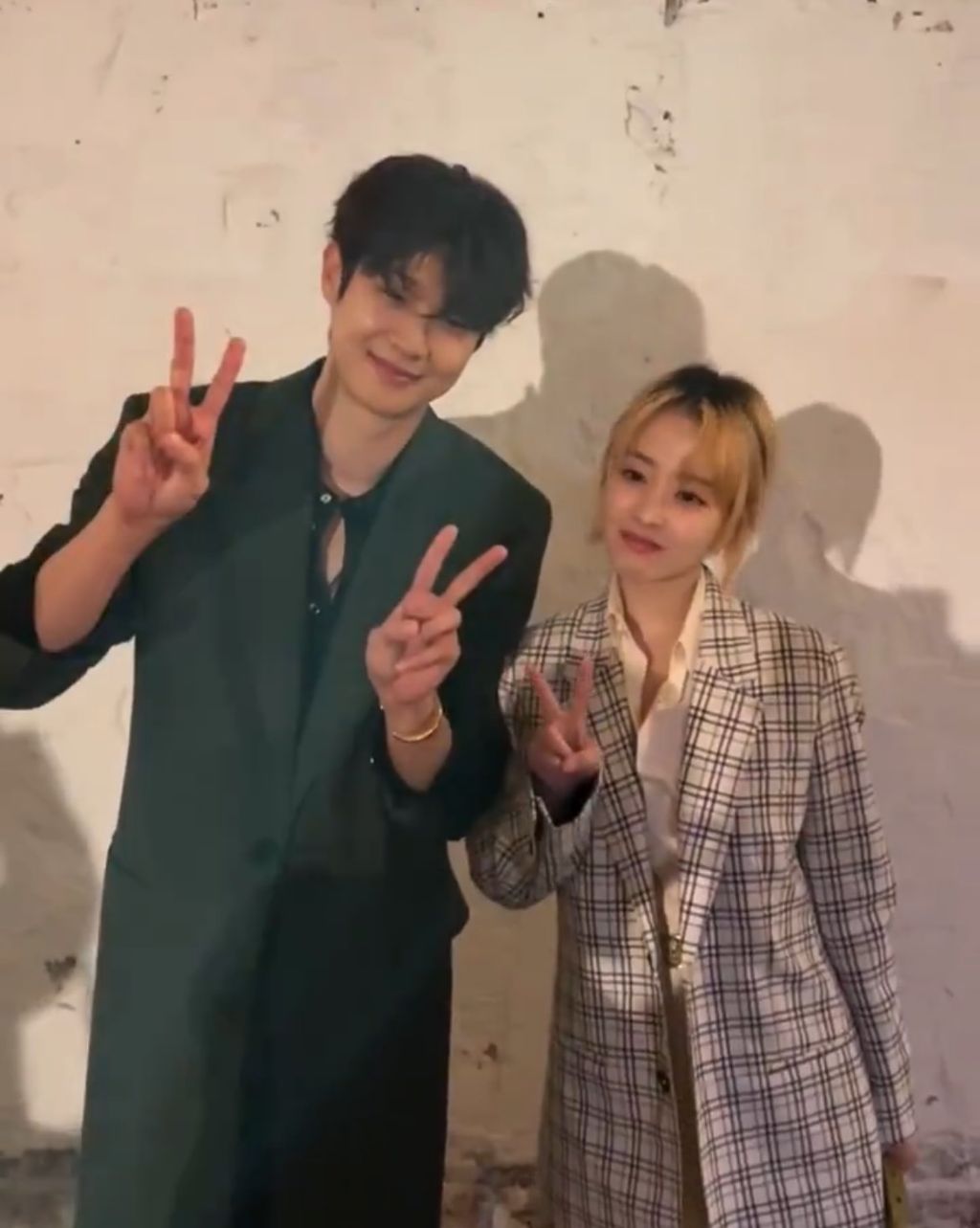 아미 25FW 파리 패션쇼에 참석한 최우식 박보영 | 인스티즈