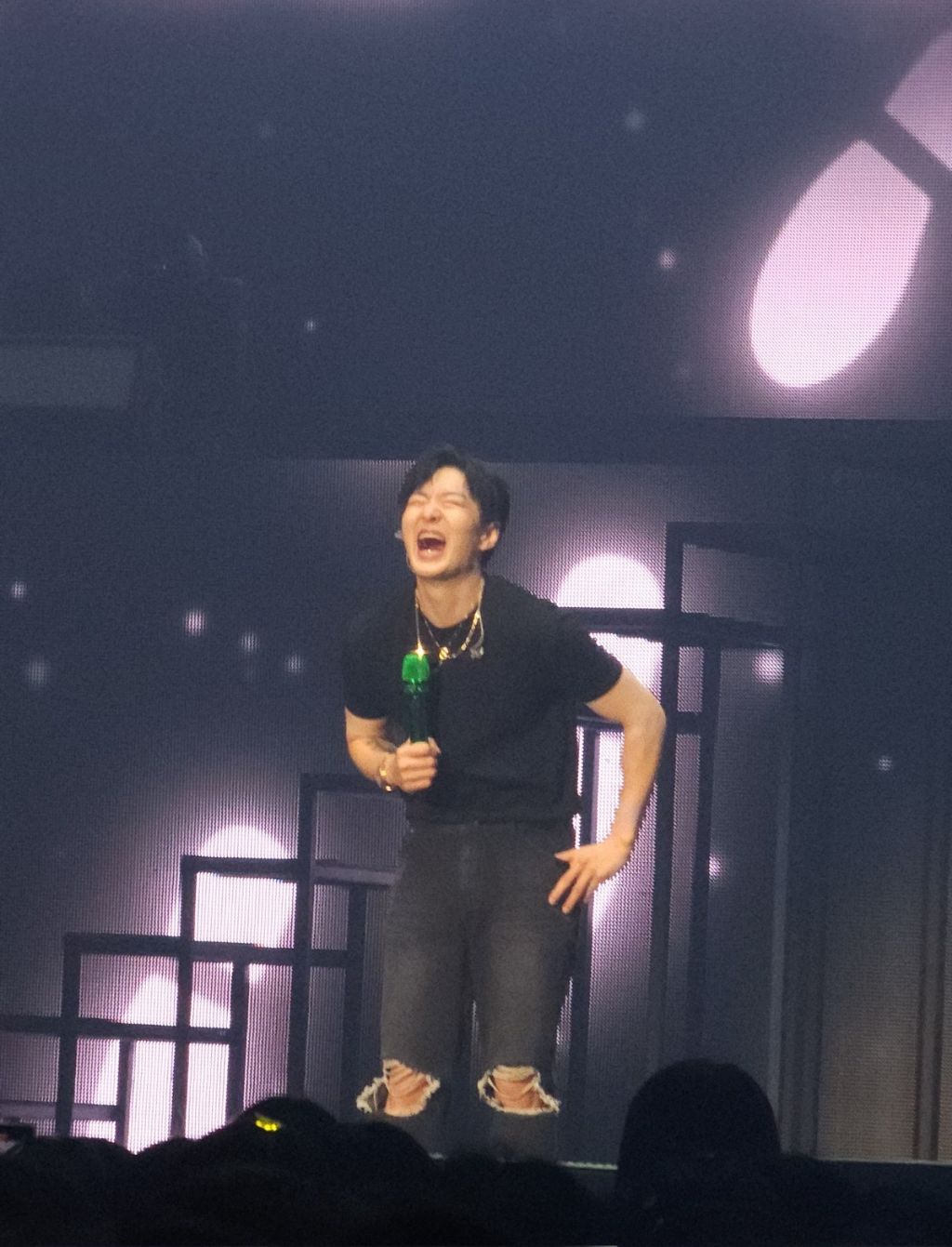 이창섭 콘서트에 차은우 왔는데스토리에 왕자님이라고 올려버림ㅋㅋㅋㅋㅋ 그거보고 팬들이 계속 왕자님이라고 놀리는중 | 인스티즈