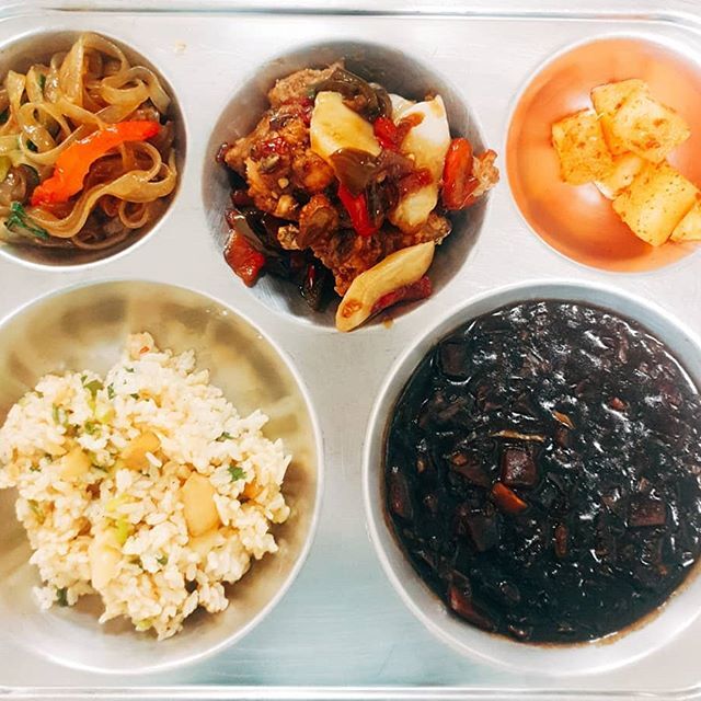 단체급식 맛초킹치킨 맛초킹탕수육 jpg | 인스티즈