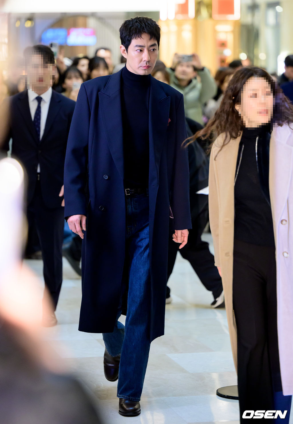 오늘자 조니워커 행사에서 조인성 & 손종원.jpg | 인스티즈