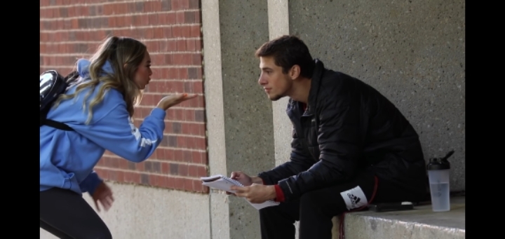 모르는 사람한테 냅다 손키스 날려보기 | 인스티즈