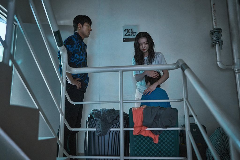 [스틸컷] SF 재난 영화 대홍수, 12월 19일 공개. 오직 넷플릭스에서 | 인스티즈