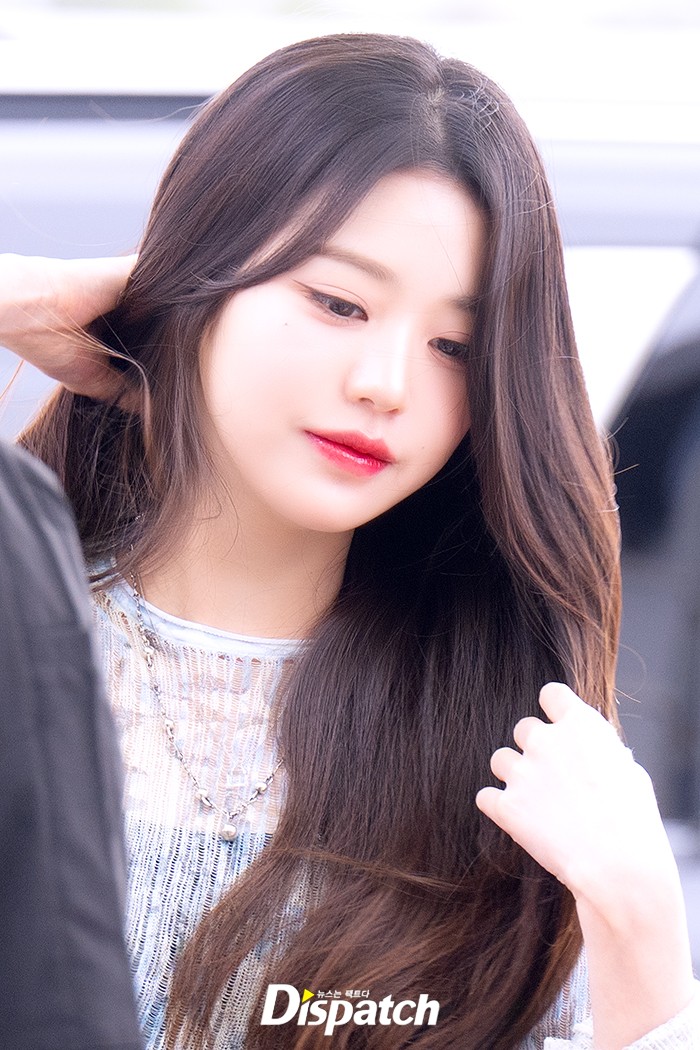 오늘자 아이브 장원영 출국 패션 | 인스티즈