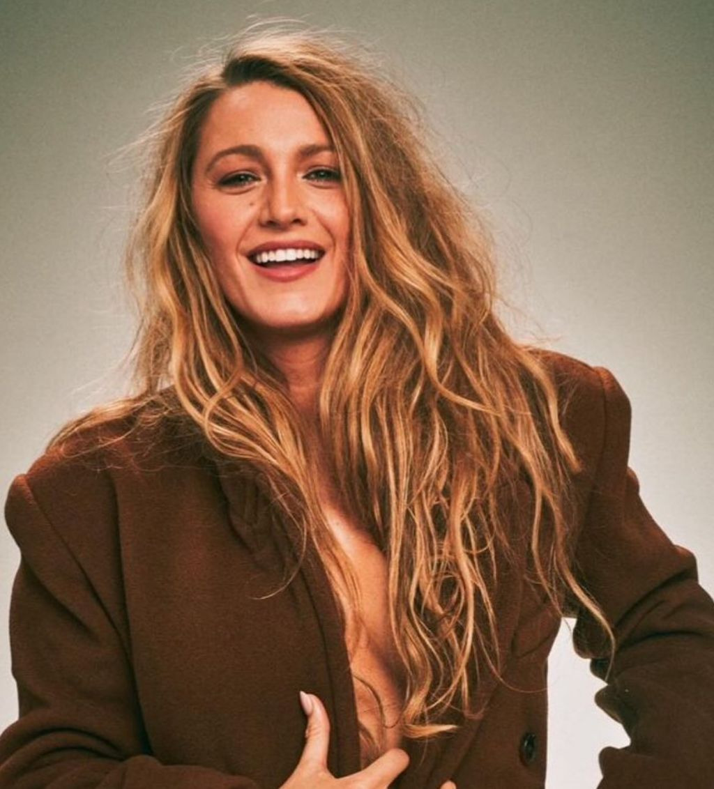 해외 반응 난리난 블레이크 라이블리 헤어 케어 사업 홍보용 사진 | 인스티즈