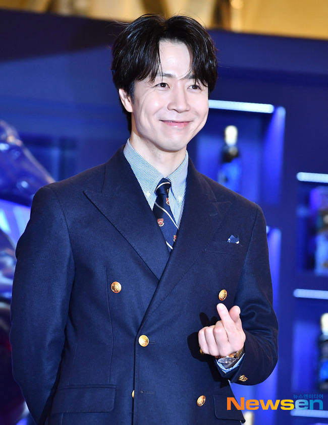 오늘자 조니워커 행사에서 조인성 & 손종원.jpg | 인스티즈