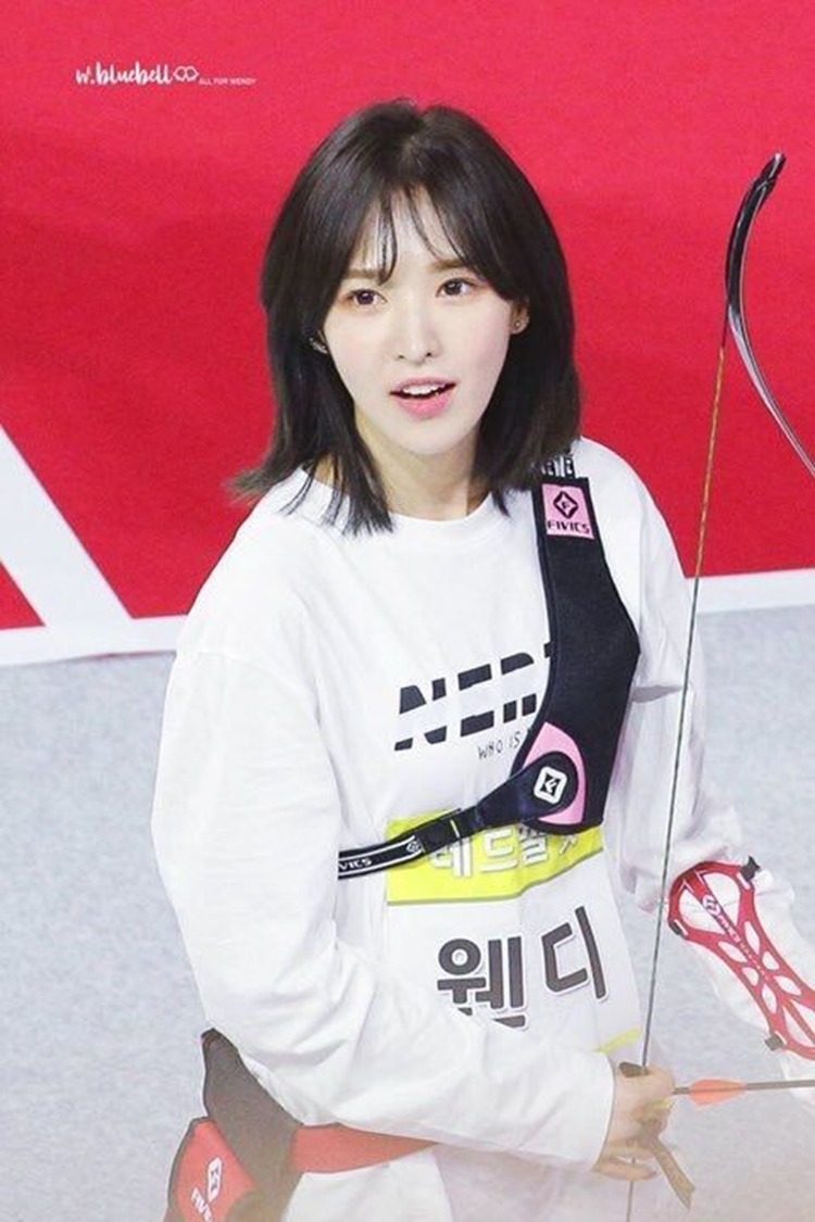 레이어드 컷에 이어 이번에 또 인생 헤어 했다는 웬디 | 인스티즈