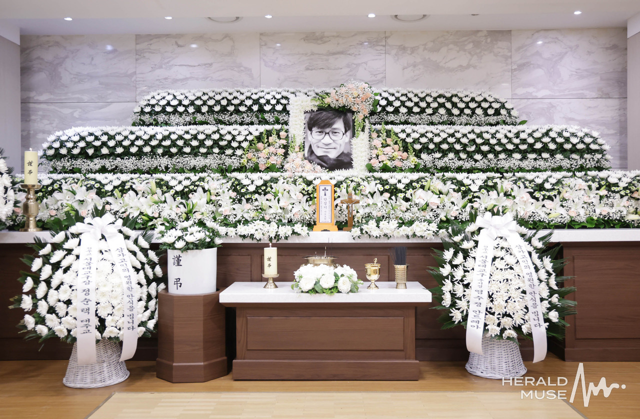 국민배우 故 안성기의 빈소 | 인스티즈