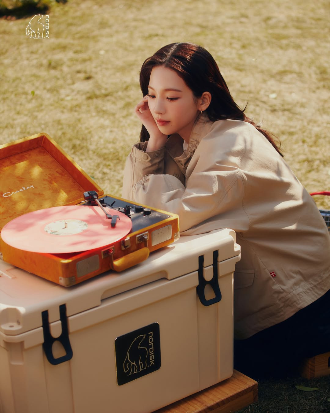 새로운 뜬 카리나 노르디스크 화보jpg | 인스티즈