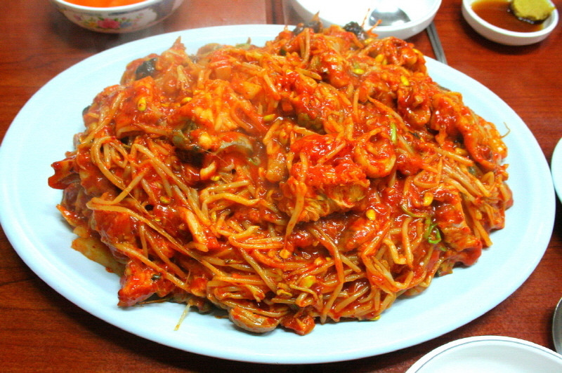 주로 부산에서만 먹는다는 감자사리 | 인스티즈