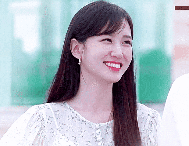 뜻밖의 또래케미에 치인 드덕 한트럭 된다는 배우판 92즈.jpgif | 인스티즈