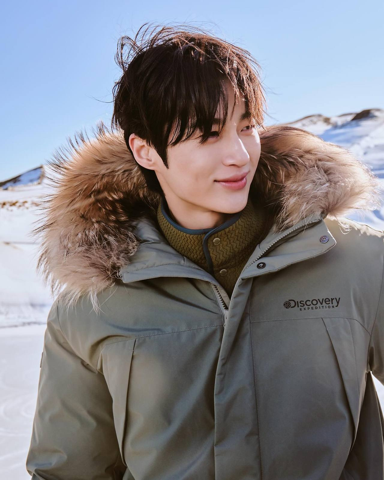 디스커버리 배우 변우석 겨울 화보 | 인스티즈