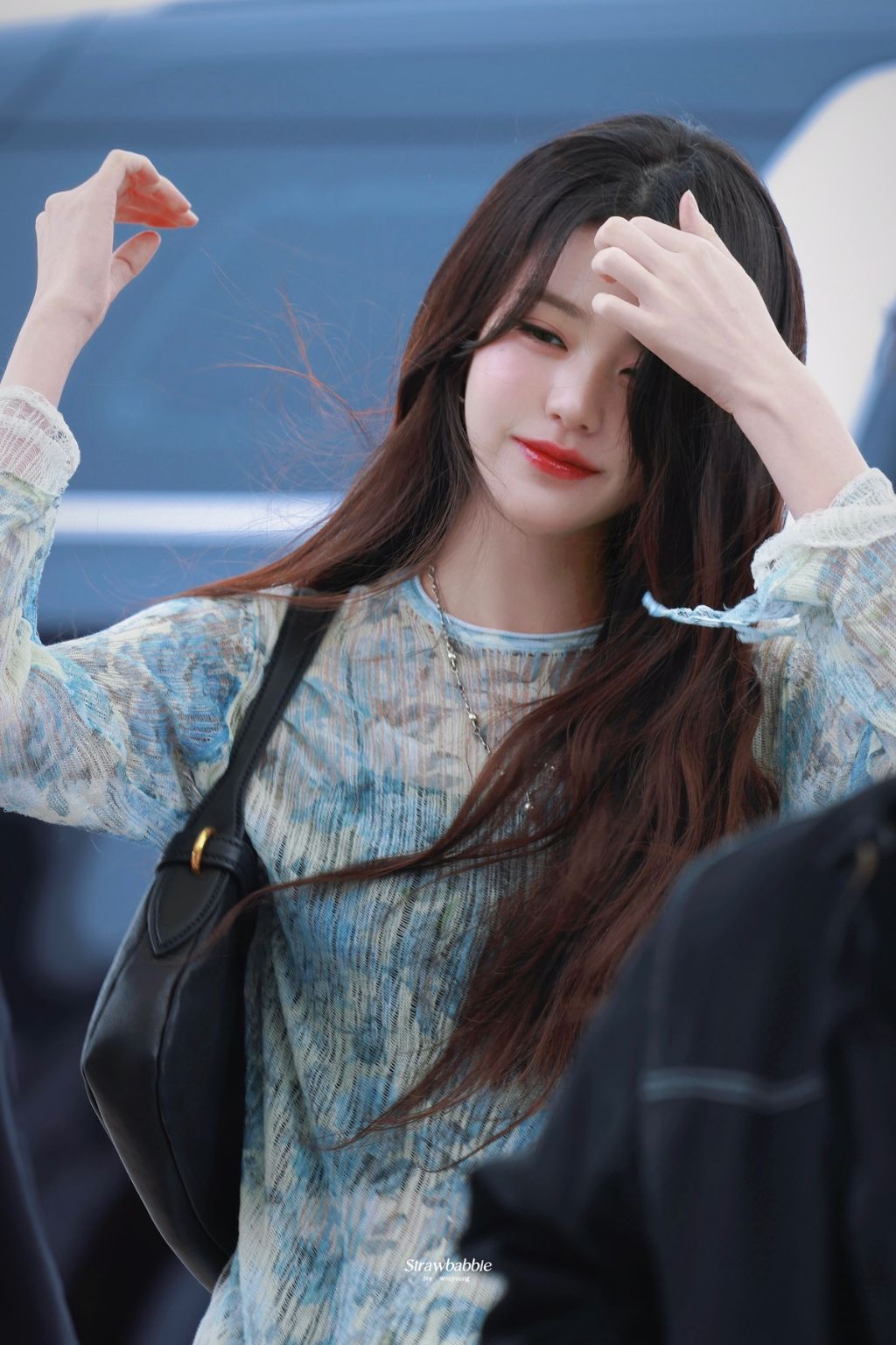 오늘자 아이브 장원영 출국 패션 | 인스티즈