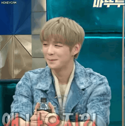 김범수의 벗은몸 보고 웃참하는 강다니엘 | 인스티즈