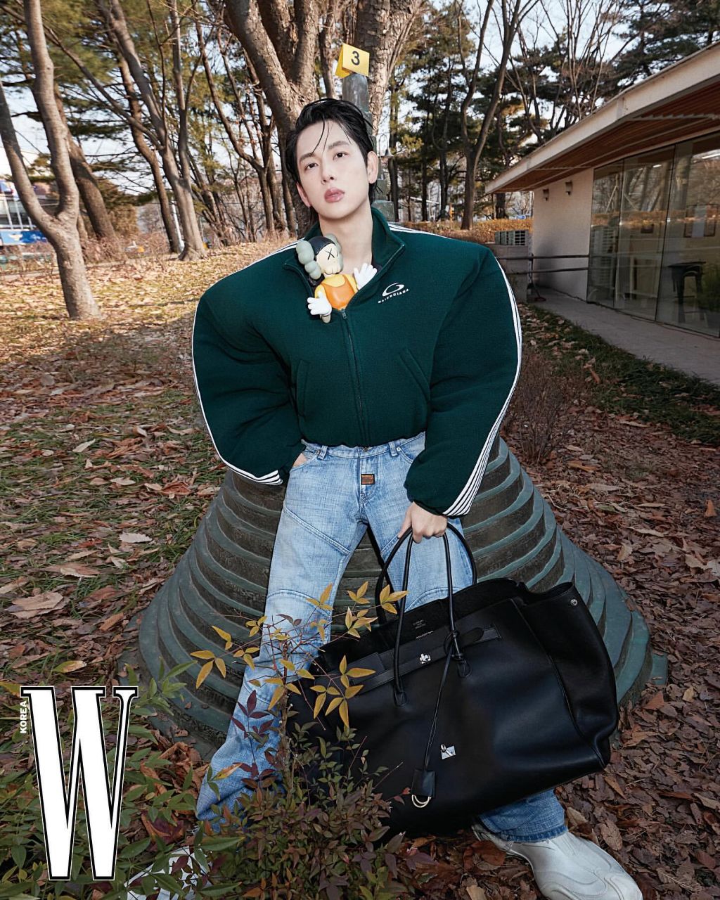 더블유 코리아 임시완 X 발렌시아가 화보 | 인스티즈