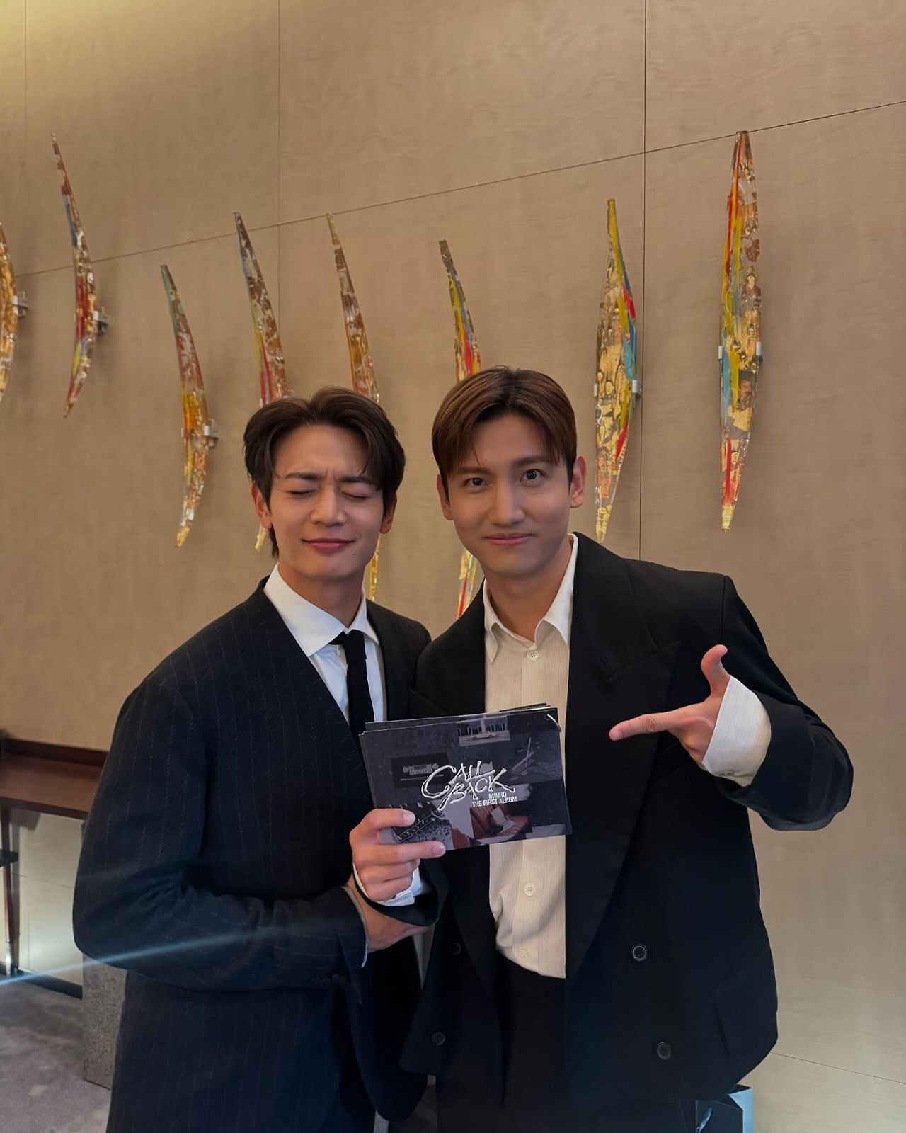 오늘자 동방신기 최강창민 X 샤이니 민호 투샷 | 인스티즈
