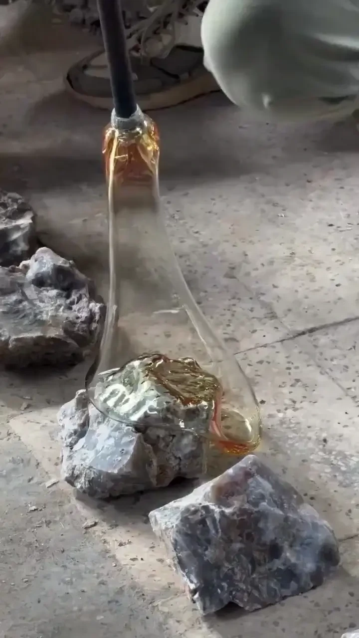 돌도 팔고 병도 팔고...gif | 인스티즈