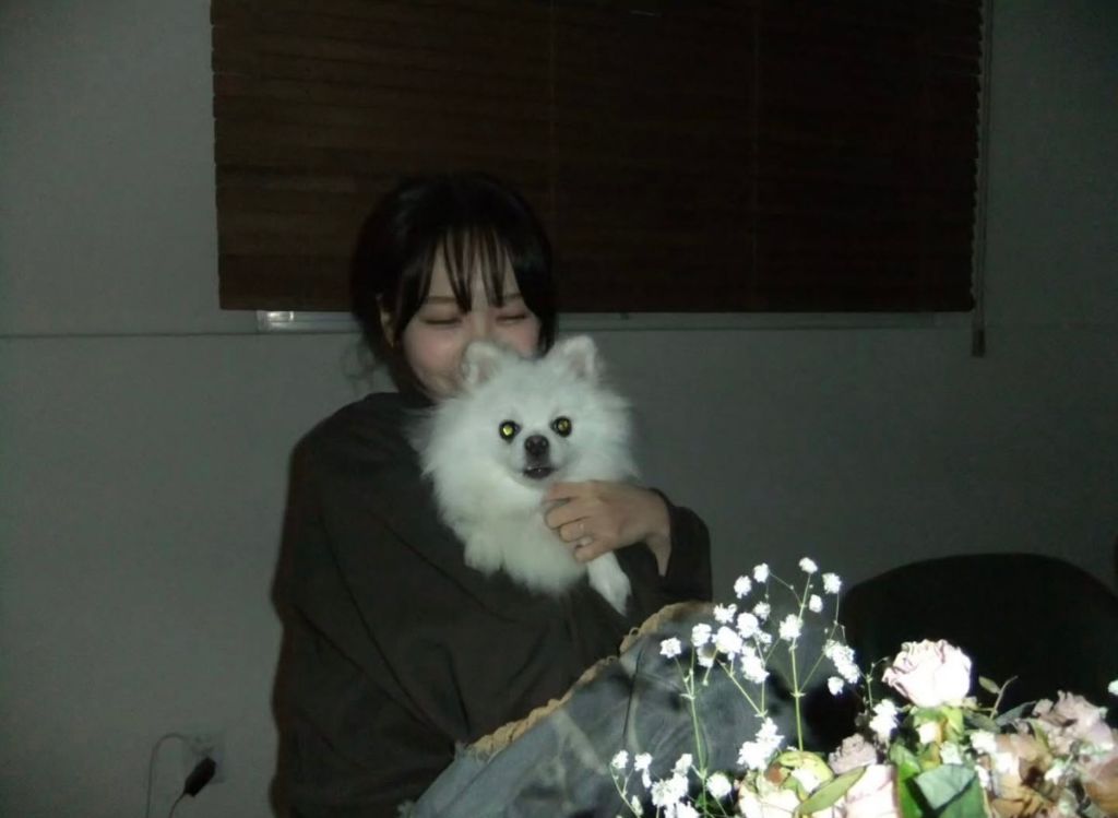 각자의 어머니가 찍어준 르세라핌 핫썸머즈 사진 | 인스티즈
