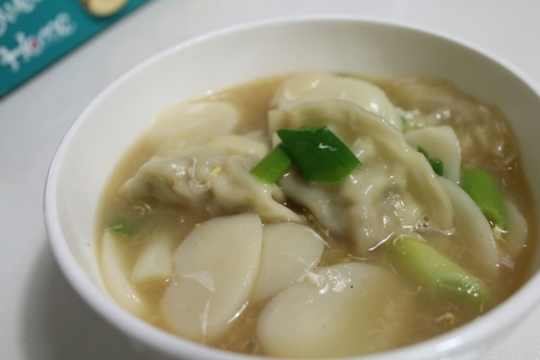 집집마다 다른 만둣국 스타일 | 인스티즈