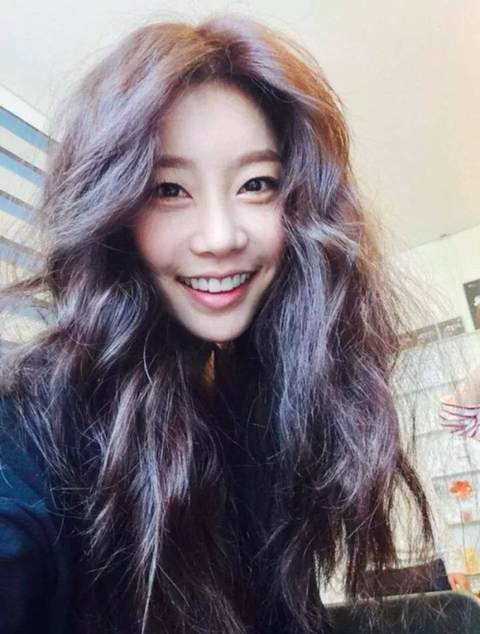 머리숱이 너무 많아서 머리끈이 터지는 연예인; | 인스티즈