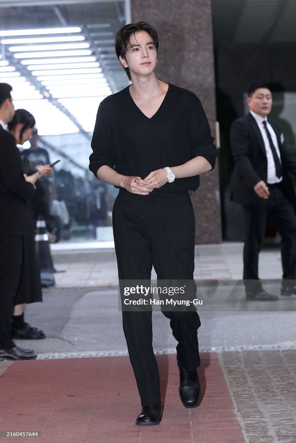샤넬 코코 크러쉬 팝업 행사 더보이즈 영훈 게티 이미지 | 인스티즈