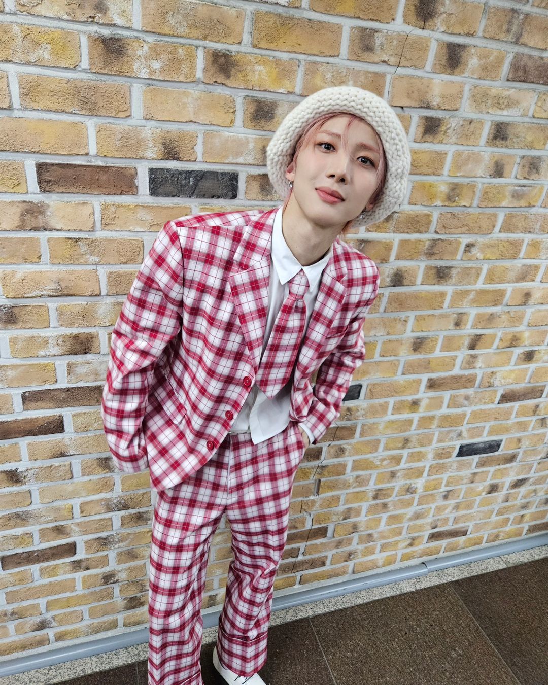 요즘 화려한 아이돌 스타일링 찰떡 소화하고 있는 후이 | 인스티즈