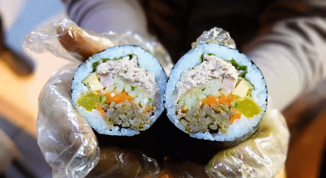 속이 꽉찬 김밥.gif | 인스티즈