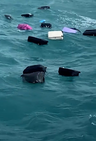 "저거 내 캐리어 아냐?”…태국 바다서 수하물 수십개 '둥둥' | 인스티즈