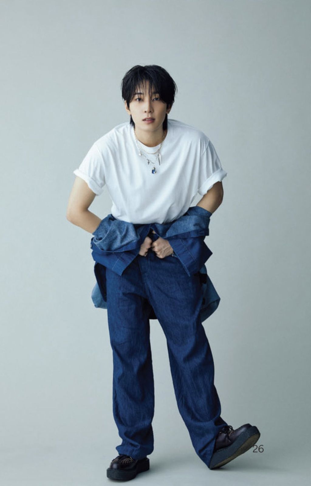 알티타고 있는 세븐틴 원우 맨즈논노 새 화보 | 인스티즈