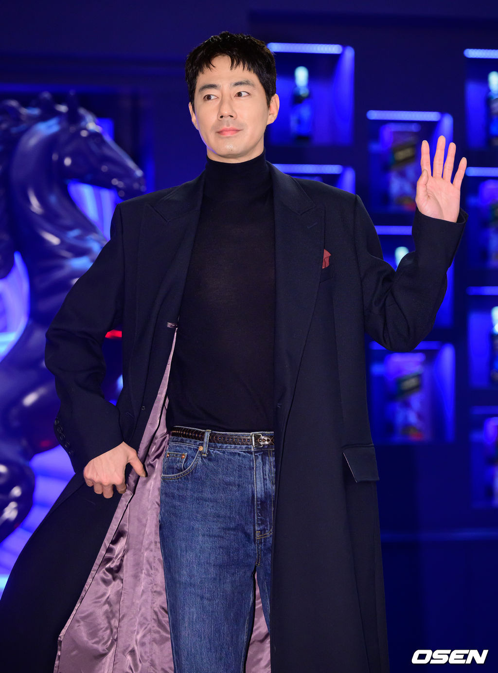 오늘자 조니워커 행사에서 조인성 & 손종원.jpg | 인스티즈