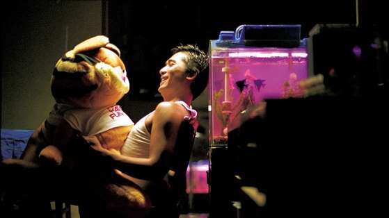 중경삼림 양조위 - 왕페이 에피소드2 : 페이의 엉뚱한 행동에 대한 해석! | 인스티즈