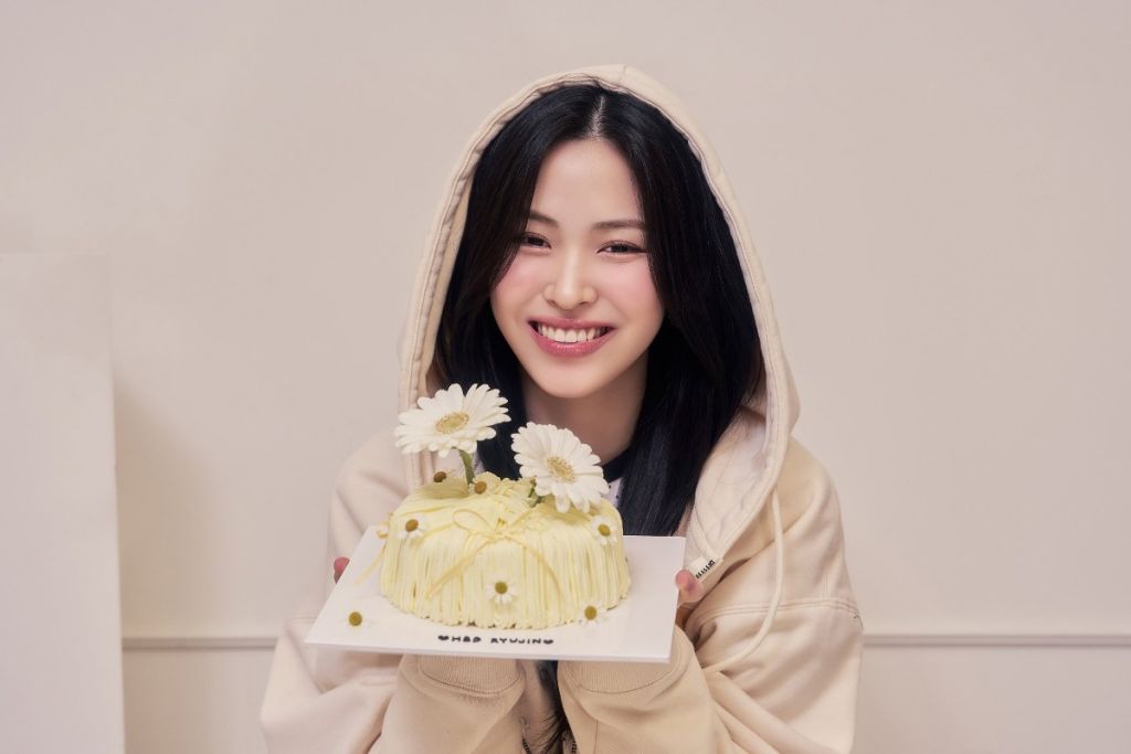 오늘 생일 있지(ITZY) 류진 생일 포토 | 인스티즈