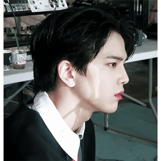 "도대체 어떤 사랑을 했기에 이런 가사를..", 소리 듣는 가수 'Young K(데이식스)'의 노래 가사들 | 인스티즈