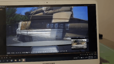 미사일에 맞아서 지각한 회사원 | 인스티즈