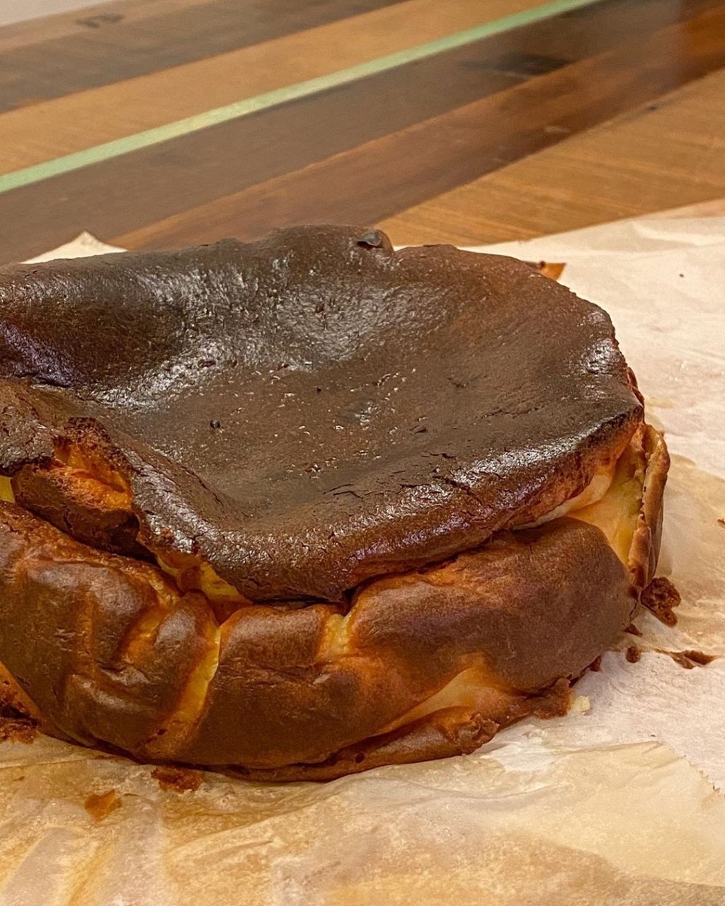 스페인 바스크 지역에서 유래한 치즈케이크.jpg | 인스티즈