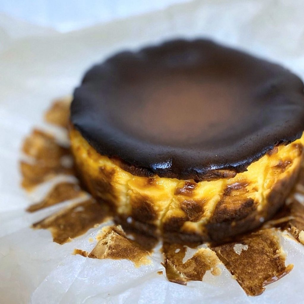 스페인 바스크 지역에서 유래한 치즈케이크.jpg | 인스티즈