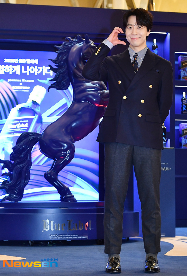 오늘자 조니워커 행사에서 조인성 & 손종원.jpg | 인스티즈