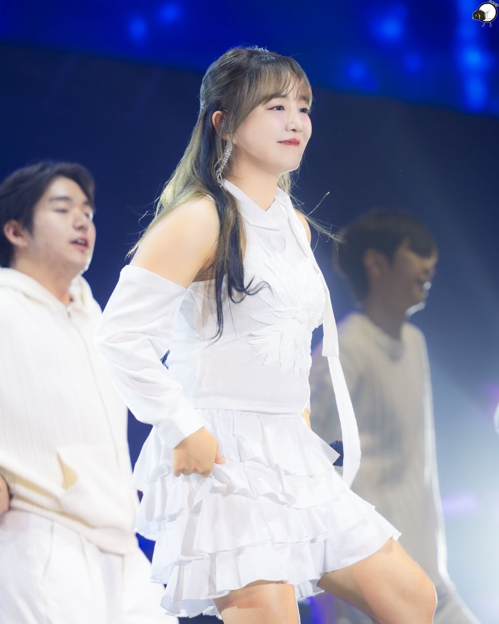 윤하 전국 콘서트 레전드 착장 | 인스티즈