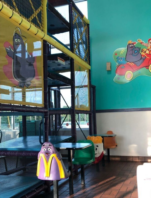 옛날 맥도날드 매장 분위기 | 인스티즈