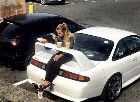 사랑은 낭만적이라 지독하리만큼 아프고 금방 시들어버려서 | 인스티즈