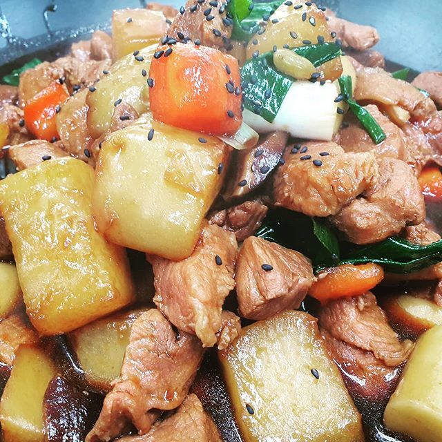 단체급식 돈사태떡찜 jpg | 인스티즈