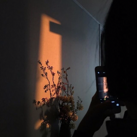 자다가도 몇 번을 당신을 생각해야 이 마음에서 놓여날 수 있습니까 | 인스티즈