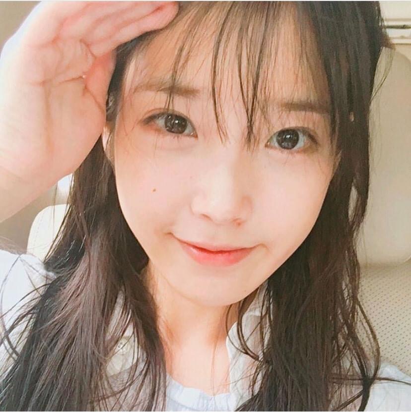 똑같은 거 같은데 많이 큰 아이유 | 인스티즈