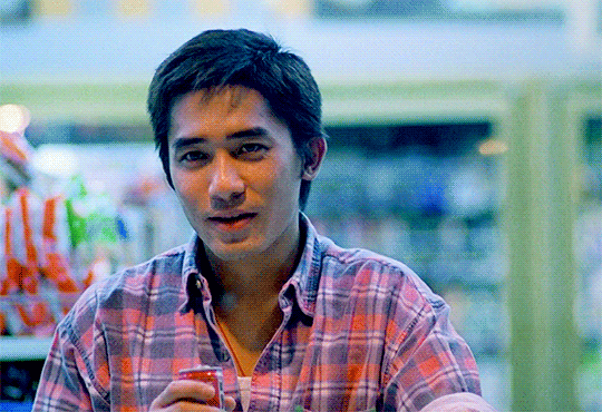 중경삼림 양조위 - 왕페이 에피소드2 : 페이의 엉뚱한 행동에 대한 해석! | 인스티즈